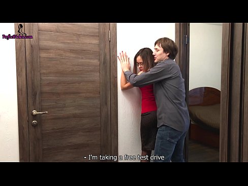 ❤️ Сэксуальны рыэлтар пачуццёва тузае шапіках і трахаецца, прадаючы сваю кватэру - Крэмпай ️❌ Рускае порна у нас ☑